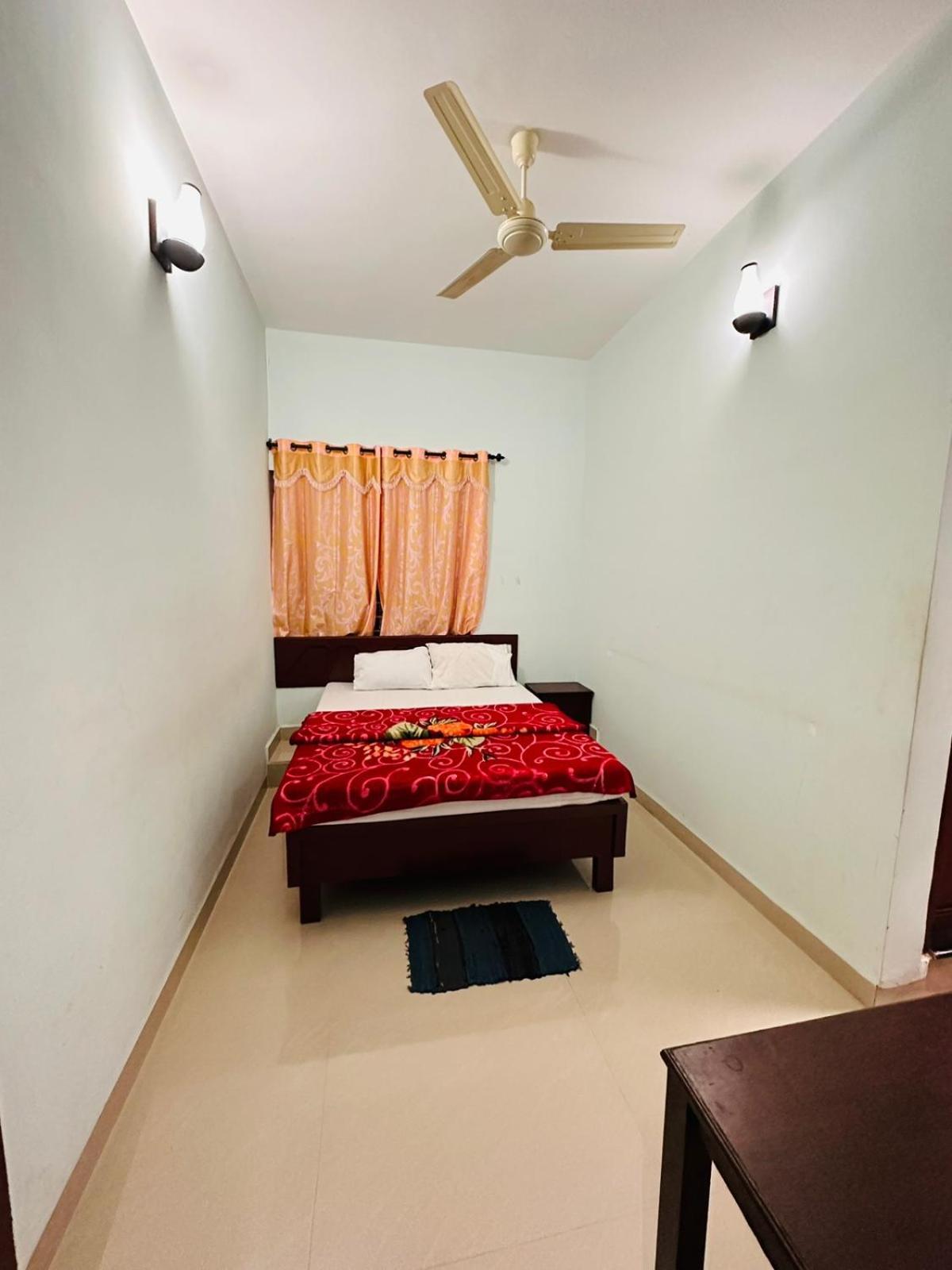 Pkn Homestay Thekkady Kumily Exterior foto