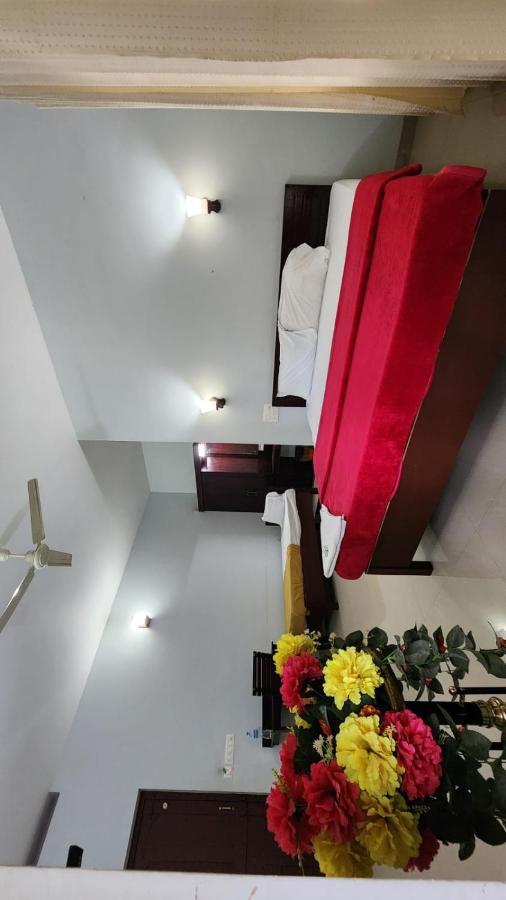 Pkn Homestay Thekkady Kumily Exterior foto
